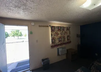 Crestview Motel Inc hotel thumbnail 4