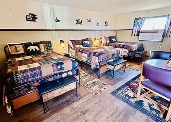 The Lodge at Ute Lake aka Yucca Motel and Cabins hotel thumbnail 4