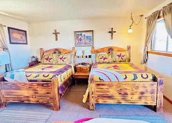 The Lodge at Ute Lake aka Yucca Motel and Cabins hotel thumbnail 5