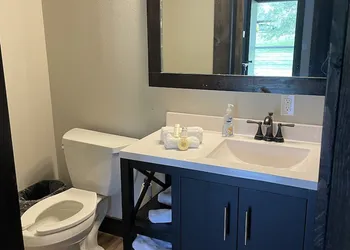 Black River Motel and Restaurant hotel thumbnail 8
