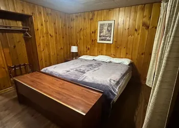 Country Cabin Motel hotel thumbnail 2