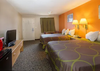 Cedar Valley Inn hotel thumbnail 3