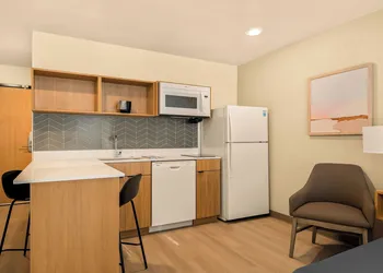 LivAway Suites- Missoula hotel thumbnail 6