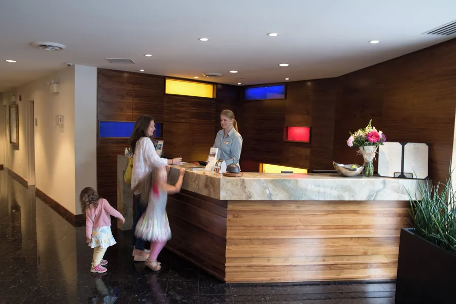 Qualicum Beach Ocean Suites hotel detail image 2