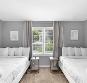 Beds on Broadmoor Two Units hotel detail image 3