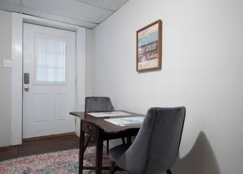 Redmont Revival Unit 2 hotel thumbnail 2