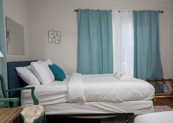 Redmont Revival Unit 2 hotel thumbnail 5