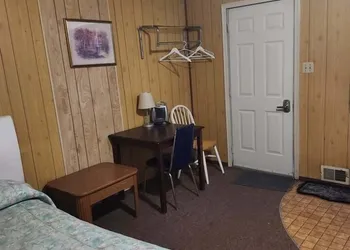 Gull Lake Lodge Motel hotel thumbnail 8