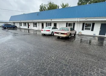 Omro & Fish Inn hotel thumbnail 6