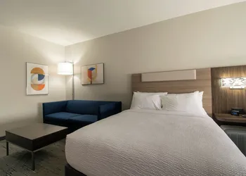 Holiday Inn Express and Suites Sulphur Springs by IHG hotel thumbnail 7