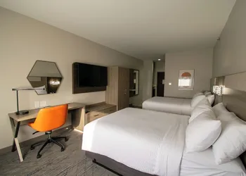 Holiday Inn Express and Suites Sulphur Springs by IHG hotel thumbnail 8