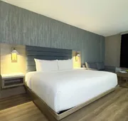 Radisson Hotel Montreal Airport hotel detail image 5