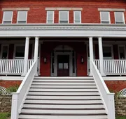 Historic Red Rooster Inn hotel detail image 7