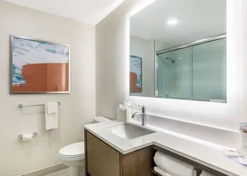 Comfort Suites Fort Myers East I-75 hotel thumbnail 5