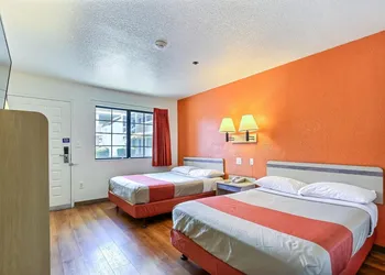 Park Inn by Radisson, Livermore hotel thumbnail 4