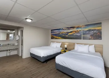 Days Inn by Wyndham Wheatland hotel thumbnail 5