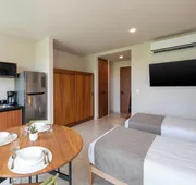 Everglades Suites hotel detail image 7