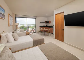 Everglades Suites hotel thumbnail 8