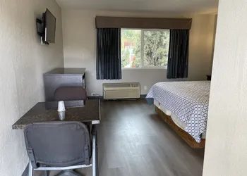 Villa Inn Anaheim hotel thumbnail 7