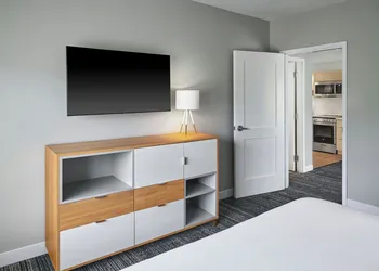Towneplace Suites By Marriott Calhoun hotel thumbnail 4