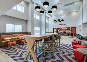 Hampton Inn & Suites By Hilton Louisville East Oxmoor hotel thumbnail 2