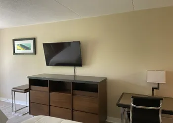 Econo Lodge Jennings hotel thumbnail 4