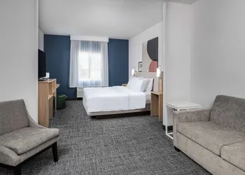 Spark by Hilton Dumas hotel thumbnail 7