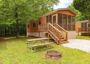 Sun Outdoors Lake Rudolph hotel thumbnail 2