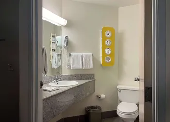Studio 6 – Las Cruces, NM - Telshor hotel thumbnail 8