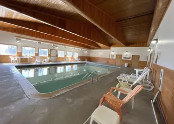 AuSable Valley Inn hotel thumbnail 8