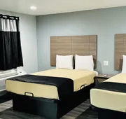EXPRESS INN & Suites hotel detail image 4
