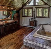 Beautiful Northwoods Getaway hotel detail image 4