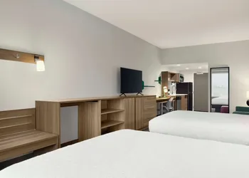 Home2 Suites By Hilton San Juan hotel thumbnail 7