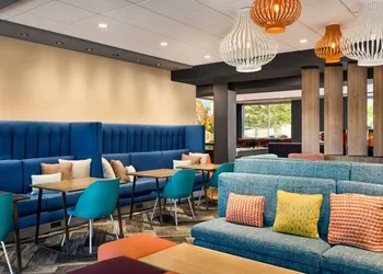 Tru By Hilton Stockbridge hotel thumbnail 8