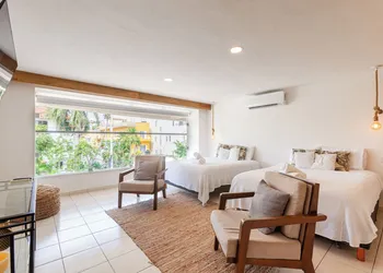 Ocean plaza by Zamá Homes hotel thumbnail 6