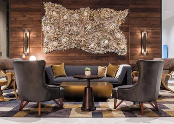 Hotel Bourré Bonne Louisville, Curio Collection by Hilton hotel thumbnail 2