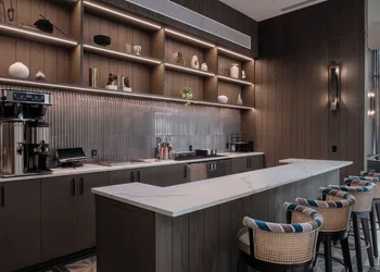 Hotel Bourré Bonne Louisville, Curio Collection by Hilton hotel thumbnail 5