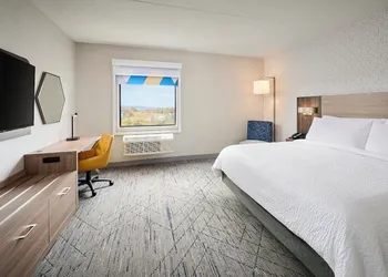 Holiday Inn Express Hamilton Upper James by IHG hotel thumbnail 6