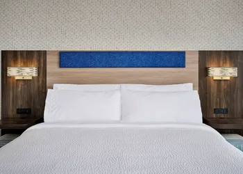 Holiday Inn Express Hamilton Upper James by IHG hotel thumbnail 7