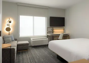Towneplace Suites By Marriott Cincinnati Oakley hotel thumbnail 8