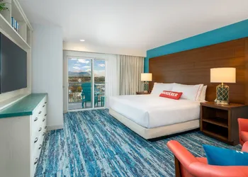 Compass Hotel by Margaritaville hotel thumbnail 2