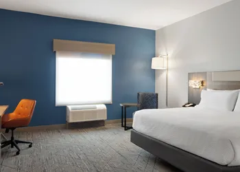 Holiday Inn Express & Suites Meridian I 20 by IHG hotel thumbnail 7