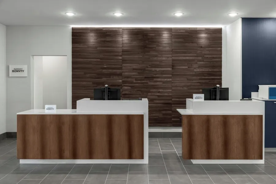 Courtyard By Marriott Sherman hotel detail image 2