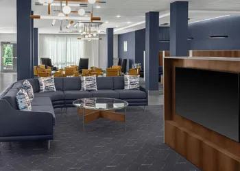 Courtyard By Marriott Sherman hotel thumbnail 4