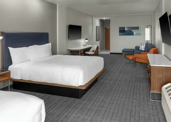 Courtyard By Marriott Sherman hotel thumbnail 5