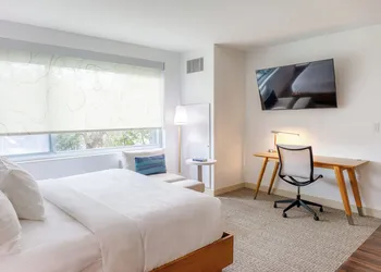 Element Savannah Midtown hotel thumbnail 5