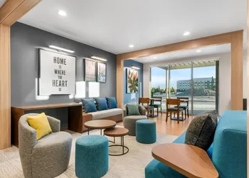 Everhome Suites Cheyenne by Choice Hotels hotel thumbnail 4