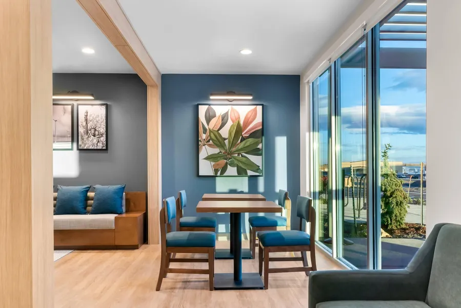 Everhome Suites Cheyenne by Choice Hotels hotel detail image 6