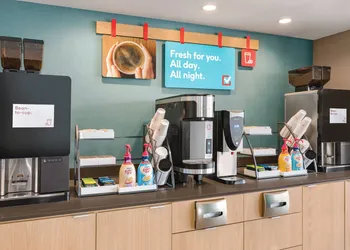 avid hotel West Memphis by IHG hotel thumbnail 7