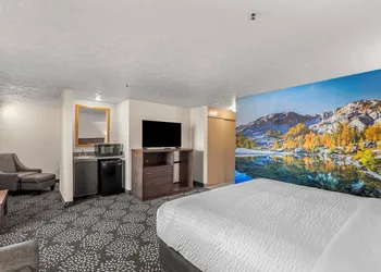 Clarion Pointe Wenatchee hotel thumbnail 7